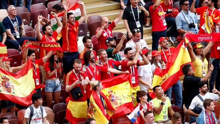 Spain football fans